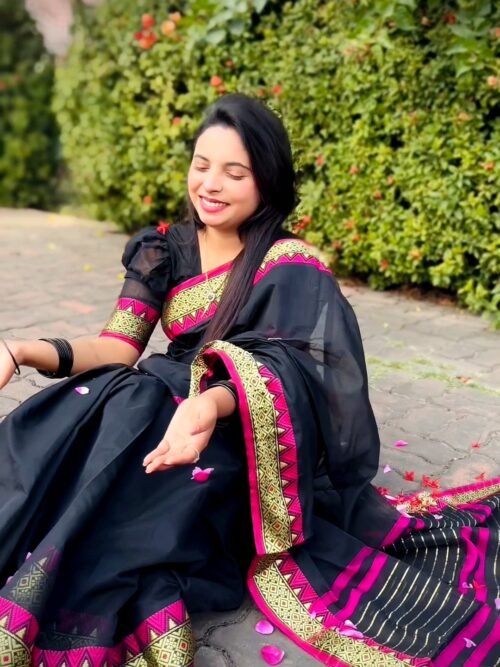 বরূপ শাড়ি ব্লাউজ পিছ সহ